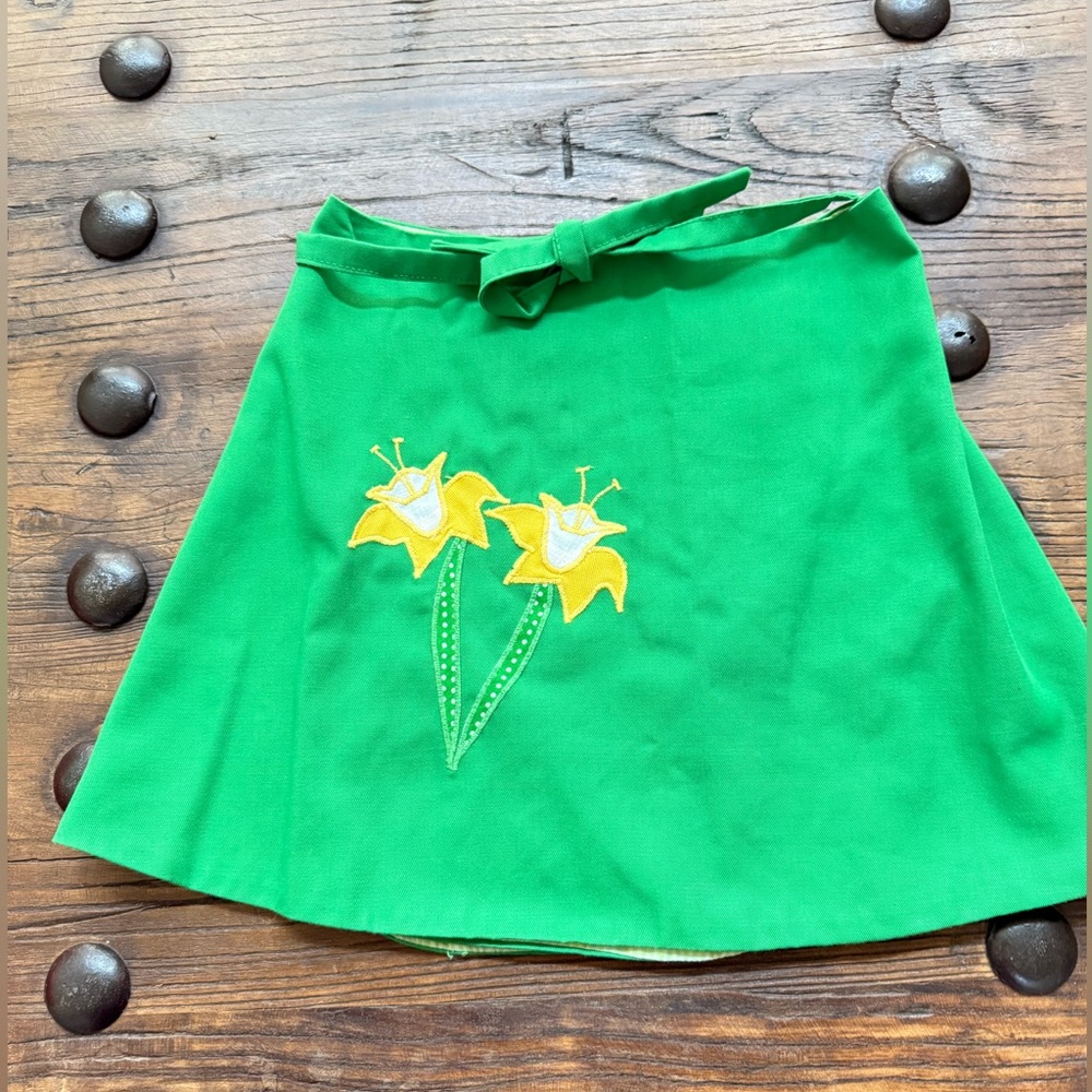 Vintage Girls wrap Skirt green yellow flowes, the Frog Pond Sz 12 tennis